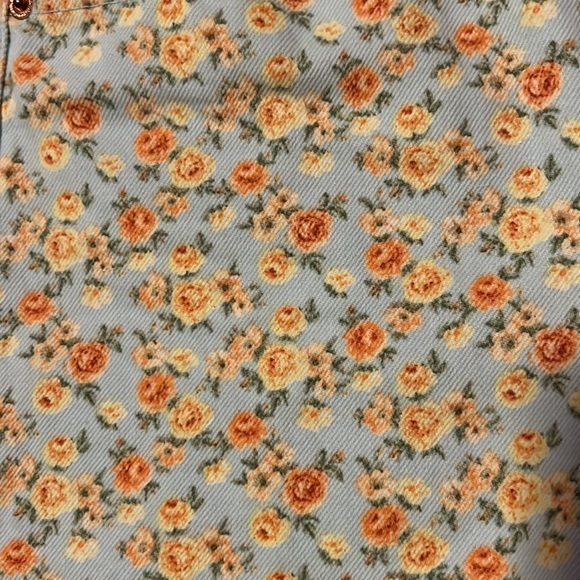 Zara 90s Floral Denim‎ Short Size 0 NWT 🌺 - Picture 3 of 6